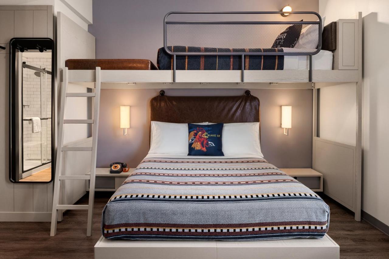 Готель Moxy Omaha Downtown Екстер'єр фото