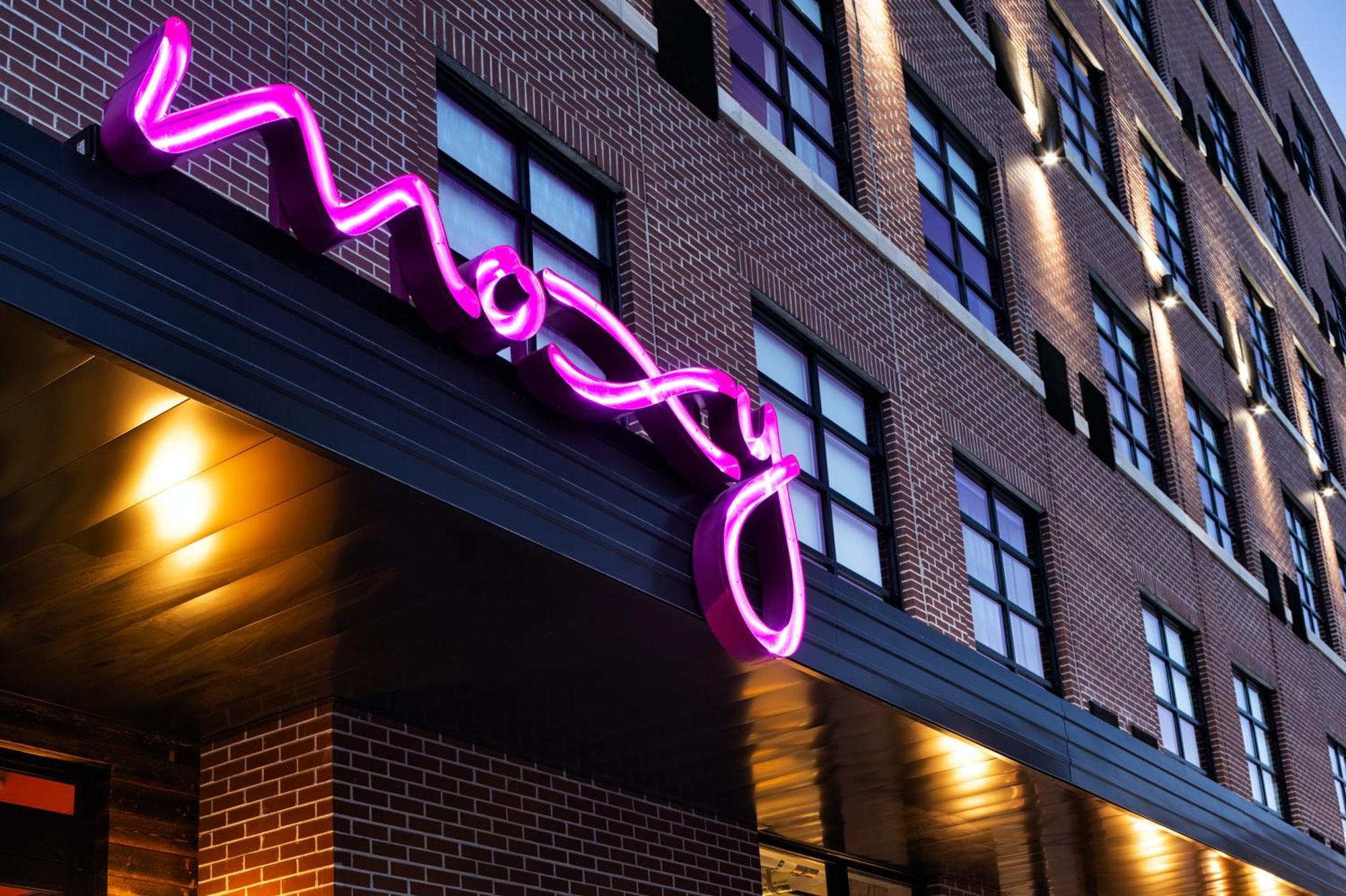 Готель Moxy Omaha Downtown Екстер'єр фото